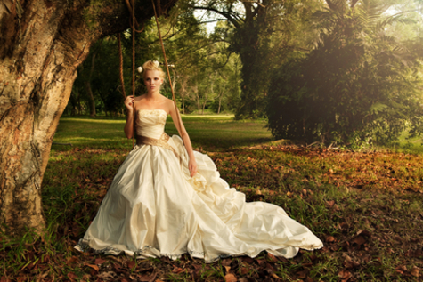 Модные свадебные платья для беременных 2014