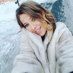 Ксения Собчак опубликовала в Instagram селфи в новой шубке