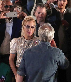 Леди Гага встречается со своим агентом Кристианом Карино