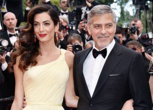 Мэтт Деймон рассказал, как уговаривал Джорджа Клуни никому не рассказывать о беременности Амаль Клуни