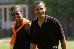В сети появились новые фотографии Барака и Мишель Обамы на курорте Ричарда Брэнсона