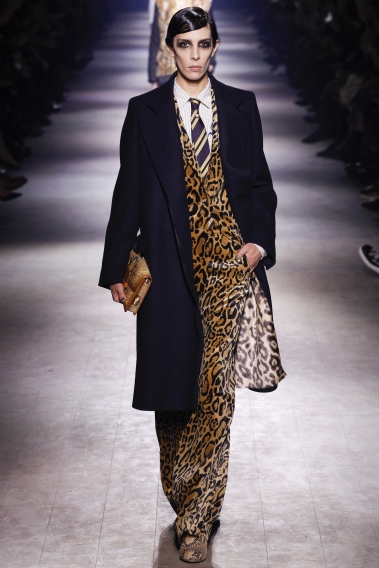 Почему леопардовый принт — больше не признак безвкусицы: как носить одежду с леопардовым принтом