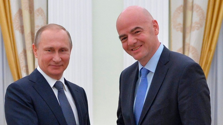 Путин и Инфантино получили паспорта болельщика ЧМ—2018
