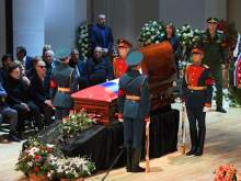 Пугающее фото Кобзона в гробу, выложенное Паниным, возмутило Сеть