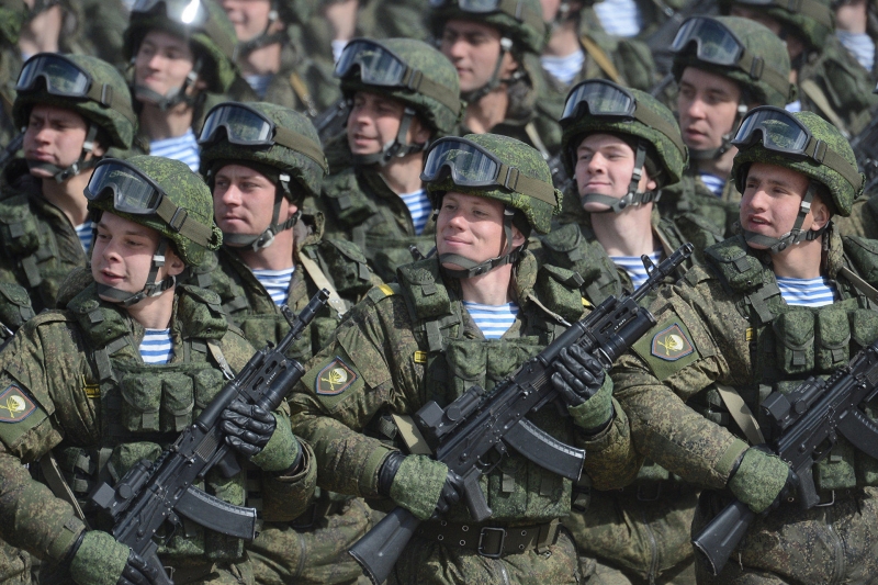 Полтора триллиона рублей выделят на перевооружение армии в 2019 году