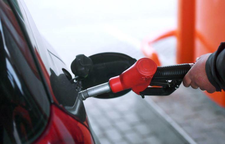 Козак прокомментировал темпы роста цен на бензин в РФ