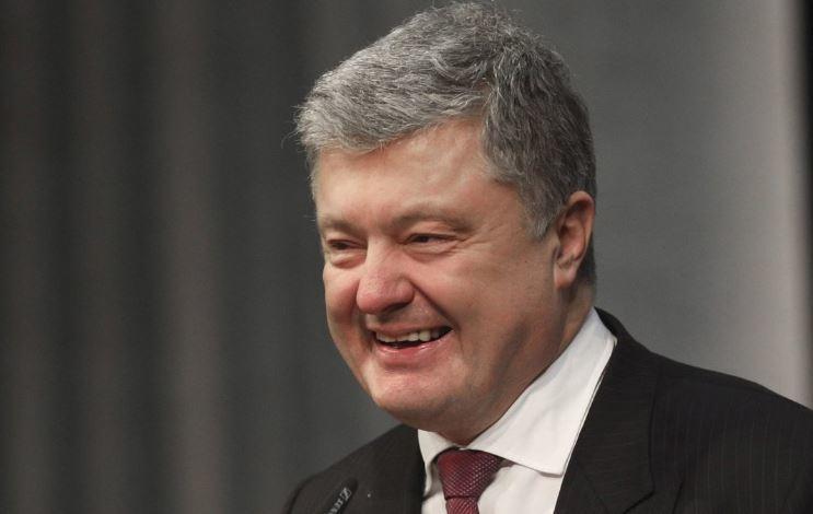 «Отдает 3 копейки, забирая несколько рублей»: в Госдуме прокомментировали благотворительные перечисления Порошенко