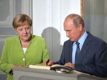 Путин помог заблудившейся на саммите G20 Ангеле Меркель