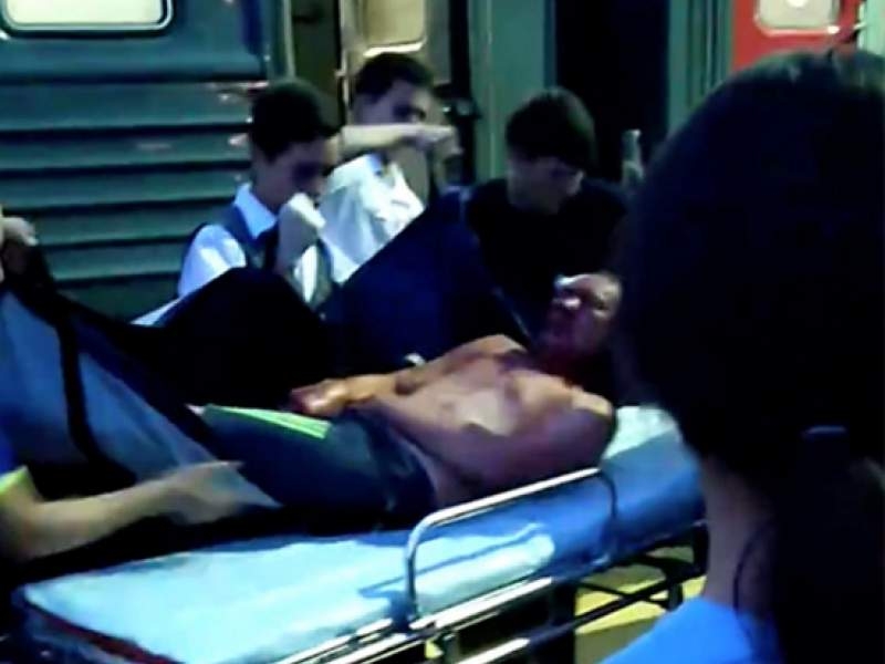 Новости дня: "Убивали друг друга ложкой": в Сети появилось место с кровавой драки в поезде "Новый Уренгой – Омск"