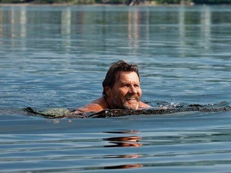 Новости дня: Чемпион мира по плаванию в холодной воде утонул в Енисее