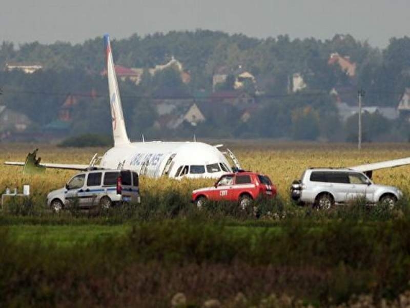 Новости дня: Совершивший жесткую посадку A321 лайнер уже попадал в аварию