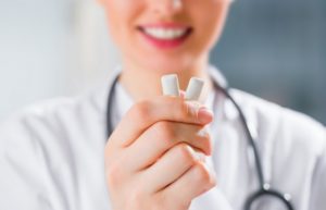 Жевательная резинка и зубы: польза или вред