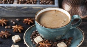 4 чашки кофе в день могут защитить от диабета и цирроза