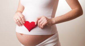 Эндометриоз повышает риск осложнений во время беременности