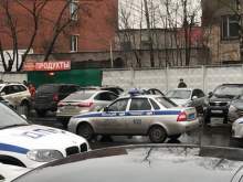 Экс-директор фабрики "Меньшевик" расстрелял охранника и взял заложников