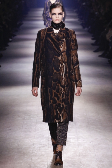 Почему леопардовый принт — больше не признак безвкусицы: как носить одежду с леопардовым принтом этой осенью
