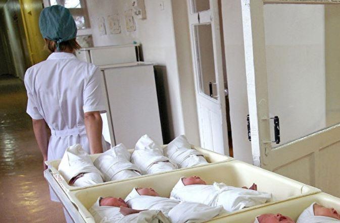 Минпромторг поведал, что государство собирается дарить при рождении ребенка