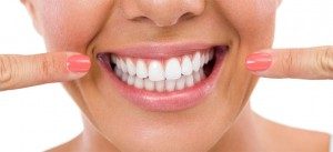 Отбеливание зубов в домашних условиях: эффективные и безопасные методы