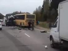 В Тверской области в ужасном ДТП с маршруткой погибли 13 человек