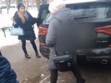 Судебный пристав на BMW устроила скандал в центре Москвы