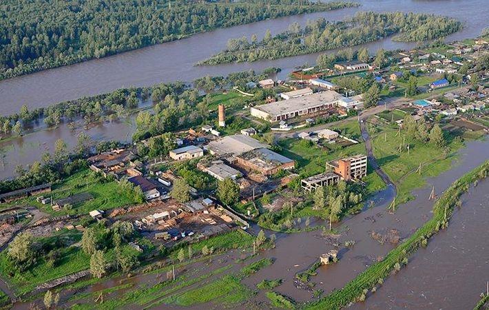 В Иркутской области из-за паводка вертолетом эвакуированы восемь человек