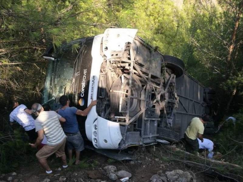 Новости дня: В Турции в ДТП попал автобус с российскими туристами