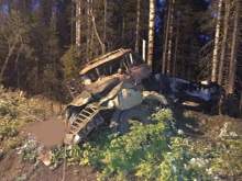 Новости дня: На Урале при взрыве бензовоза, подвозившего туристов на цистерне, погибли 4 человека