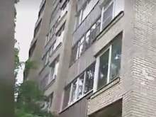 Новости дня: "Головой об асфальт": в Петербурге любовники во время секса рухнули с 9-го этажа