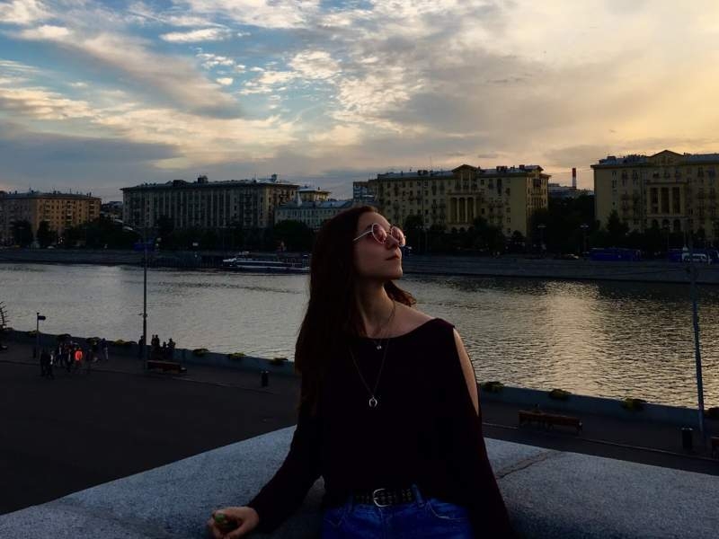 Новости дня: В Москве умерла студентка, которая захлебнулась в бассейне отеля в Турции