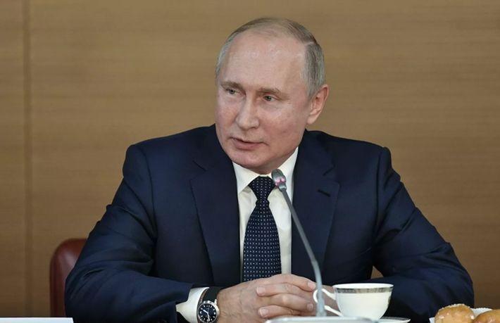 Путин наградил руководителя следственной группы по делу о пожаре в "Зимней вишне"