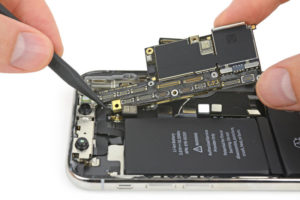 Особенности ремонта iPhone X