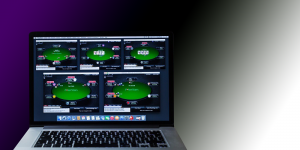 Не скучай на карантине — начни играть в покер онлайн!