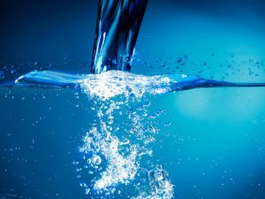 Значение и правила выбора питьевой воды для дома