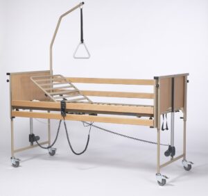 Кресла-коляски и кровати для инвалидов