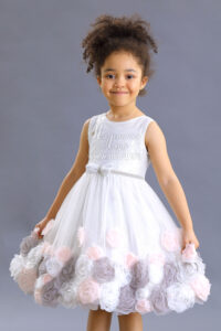 Детское серябряное платье с розовой отделкой