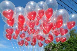 Воздушные шары: как оформить ими праздник