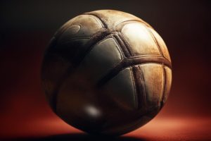 Эмоциональная напряженность и драматургия в футбольных матчах: изучение влияния неожиданных поворотов событий на привлекательность матчей